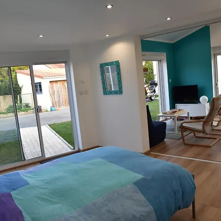 Holiday home Chez Denis Et Isabelle *